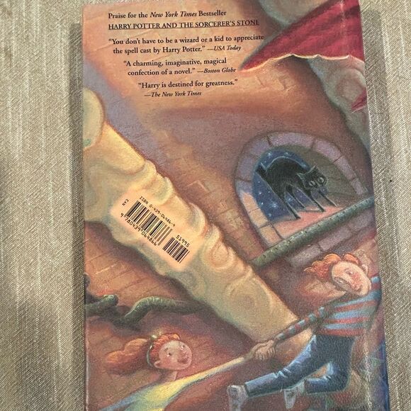 Harry Potter and the Chamber of Secrets Book - Picture 4 of 5